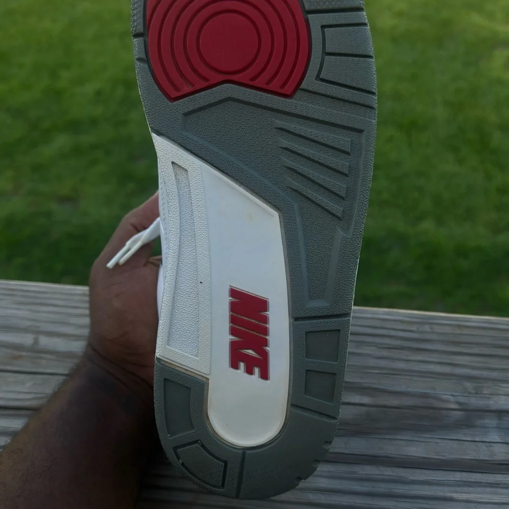 Jordan Retro 3 True Blue Sneakers - Picture 4 of 5